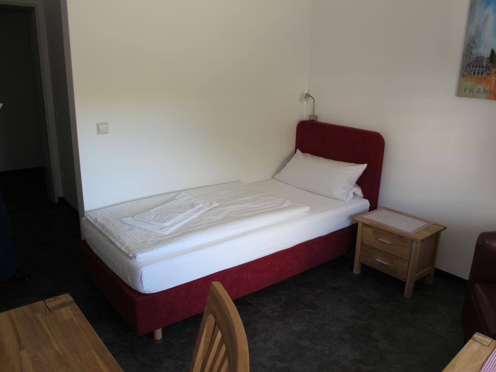 Hotel Onkel Tom'S Huette Gottinga Esterno foto