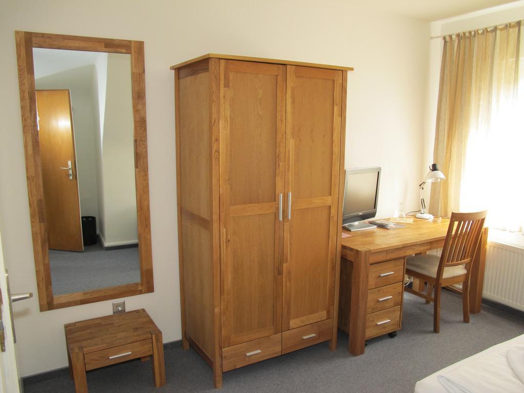 Hotel Onkel Tom'S Huette Gottinga Esterno foto